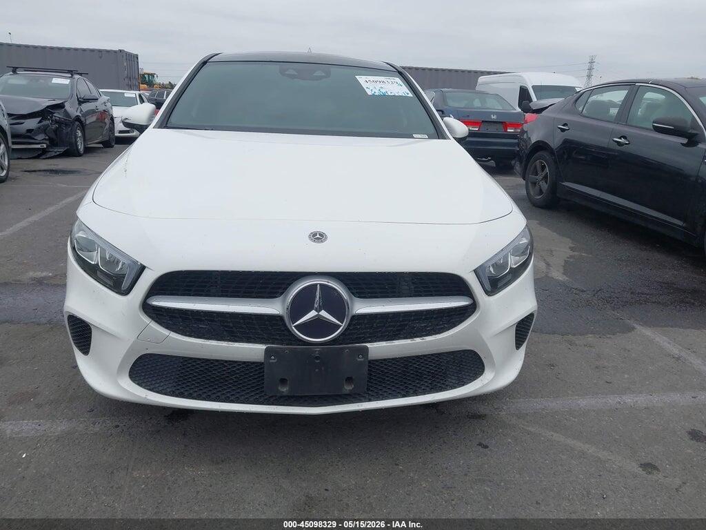 WDD3G4EB3KW001479 2019 MERCEDES-BENZ A 220 photo no. 12