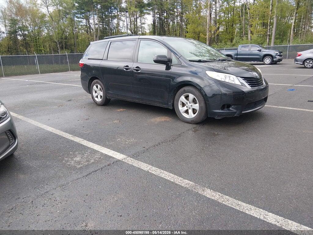 5TDKK3DC2FS661267 2015 TOYOTA SIENNA photo no. 1