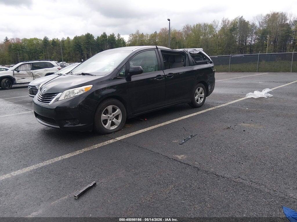 5TDKK3DC2FS661267 2015 TOYOTA SIENNA photo no. 2