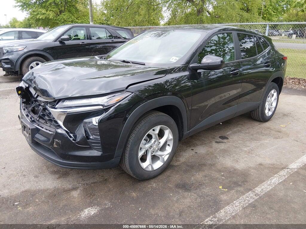 KL77LFEP8SC000633 2025 CHEVROLET TRAX photo no. 2