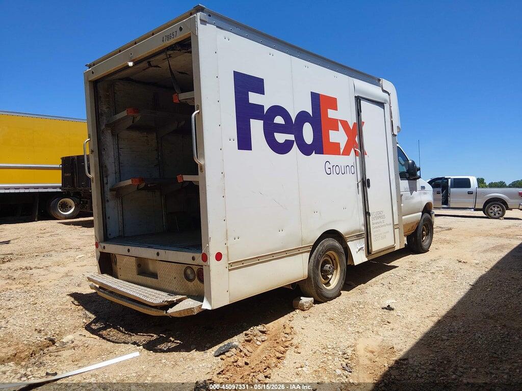 1FDWE3FN9NDC41860 2022 FORD E-350 CUTAWAY photo no. 4