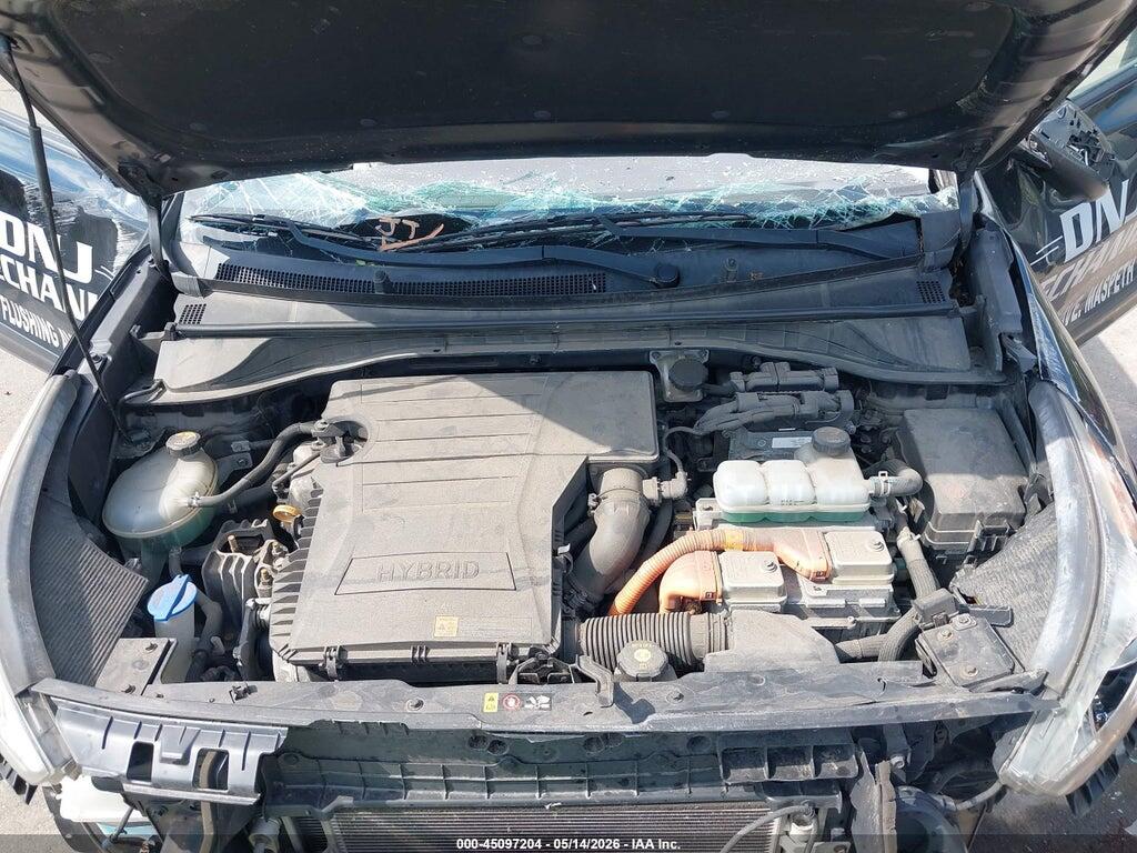 KNDCB3LC8J5211577 2018 KIA NIRO photo no. 10