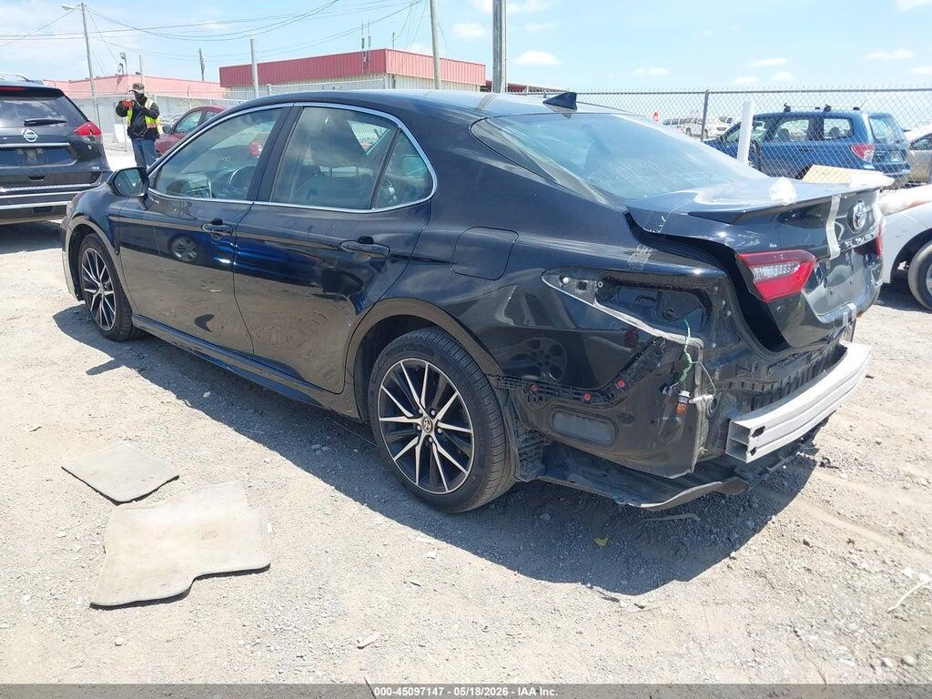 4T1G11AK2MU444637 2021 TOYOTA CAMRY photo no. 3