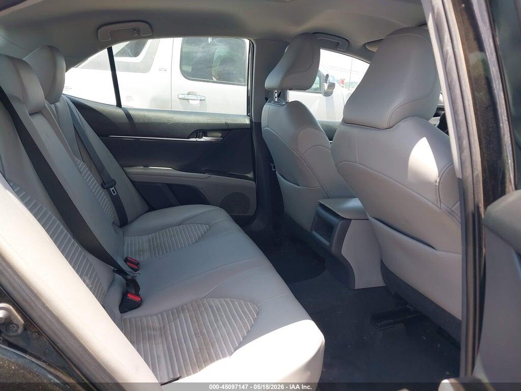 4T1G11AK2MU444637 2021 TOYOTA CAMRY photo no. 8