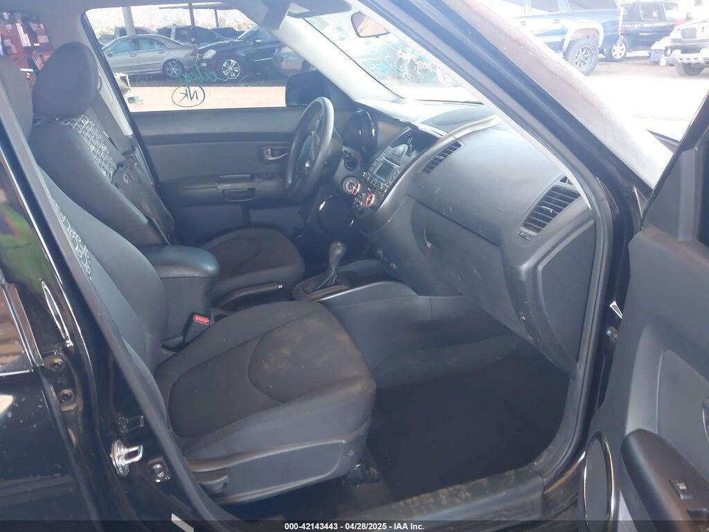 KNDJT2A20B7232289 2011 KIA SOUL photo no. 5