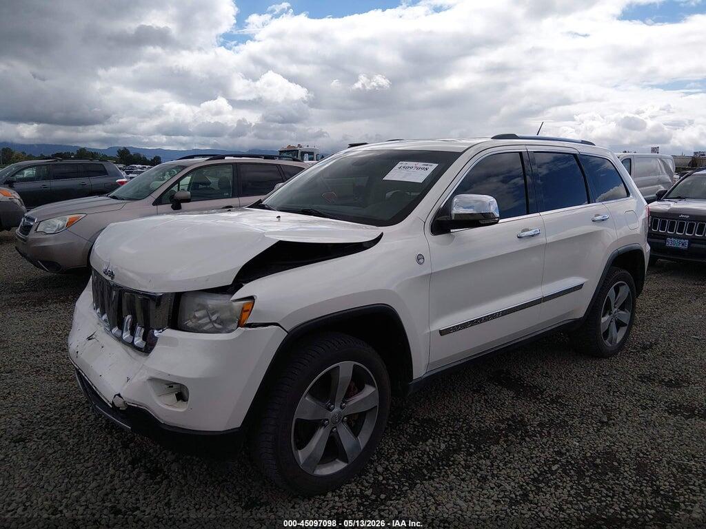 1J4RR5GT2BC556767 2011 JEEP GRAND CHEROKEE photo no. 2