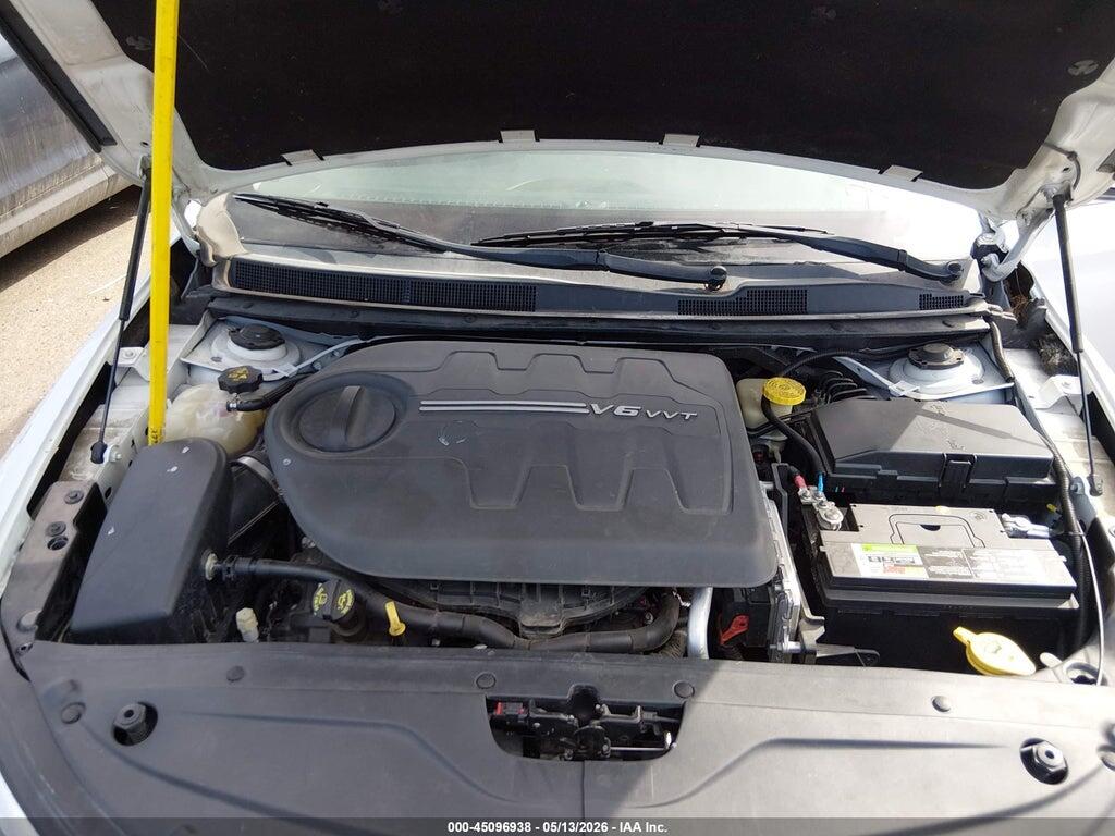 1C3CCCEG8FN563373 2015 CHRYSLER 200 photo no. 10