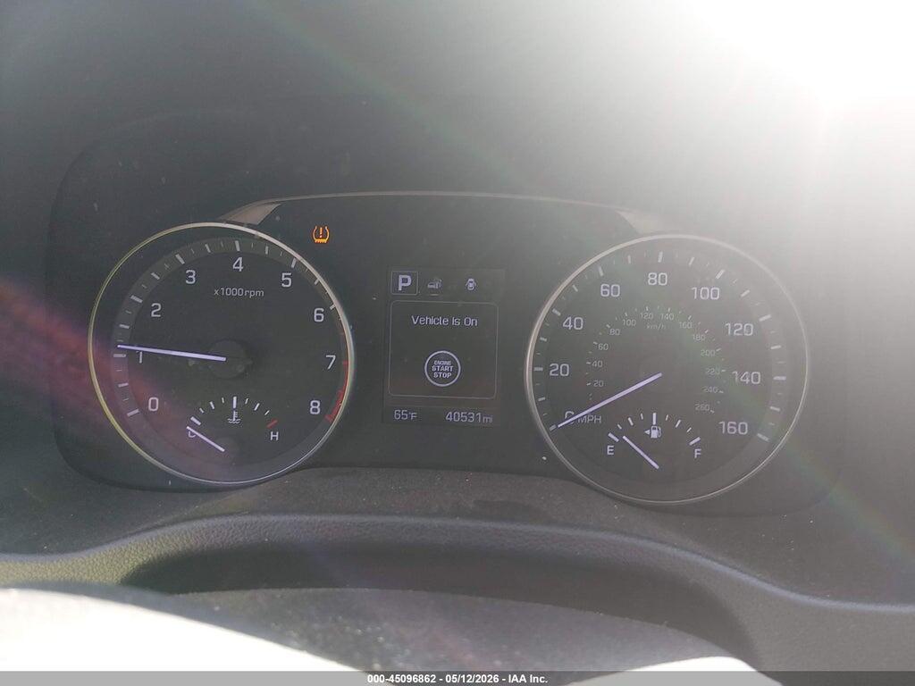 5NPD84LF5HH001063 2017 HYUNDAI ELANTRA photo no. 7