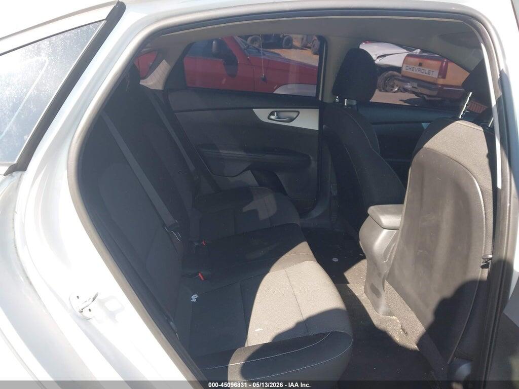 3KPF24AD1PE555246 2023 KIA FORTE photo no. 8