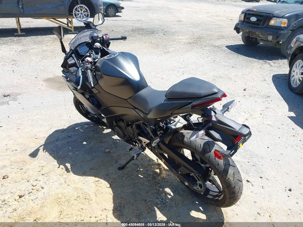ML5EXGG13TDA79456 2026 KAWASAKI EX500 photo no. 3