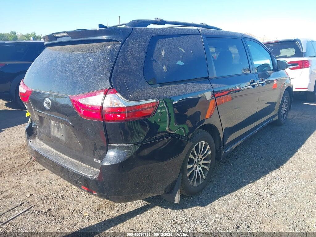 5TDYZ3DC0KS983776 2019 TOYOTA SIENNA photo no. 4