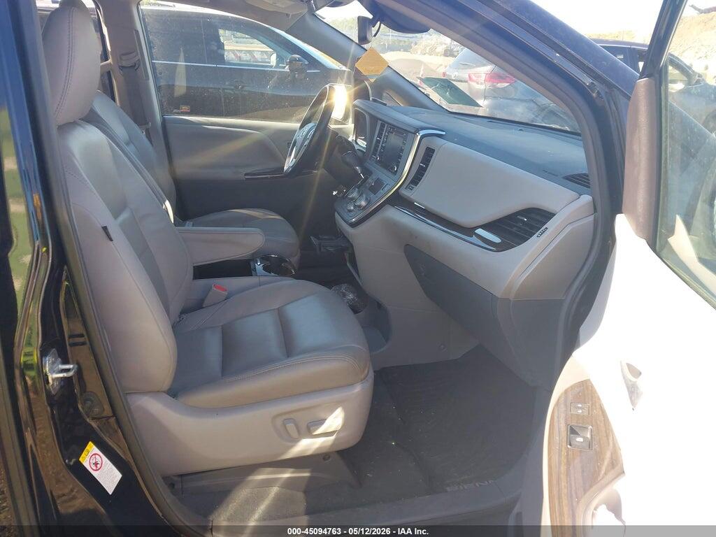 5TDYZ3DC0KS983776 2019 TOYOTA SIENNA photo no. 5