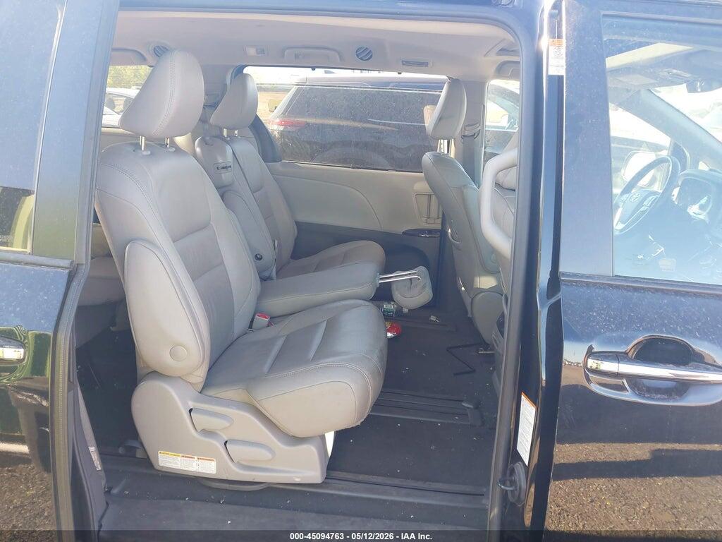 5TDYZ3DC0KS983776 2019 TOYOTA SIENNA photo no. 8
