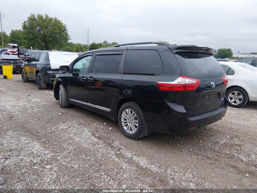 5TDYK3DC2FS685871 2015 TOYOTA SIENNA photo no. 3