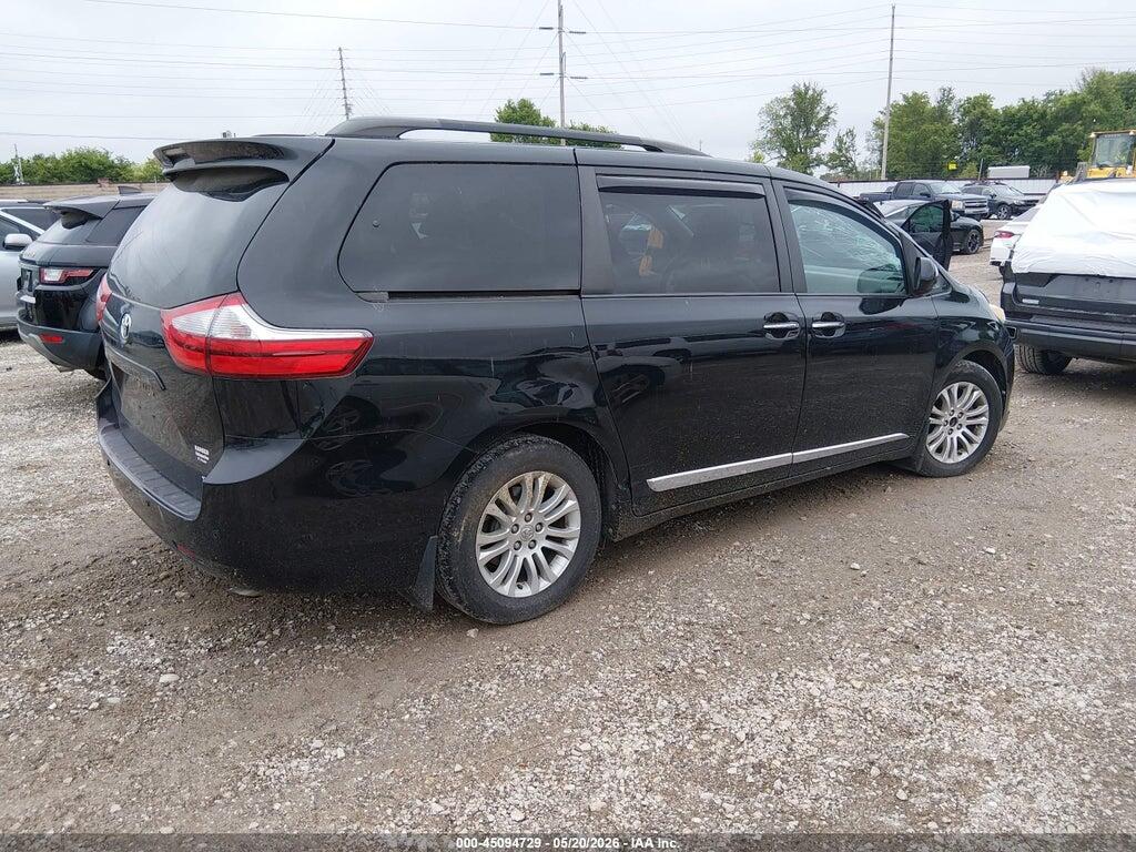 5TDYK3DC2FS685871 2015 TOYOTA SIENNA photo no. 4