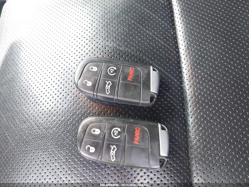 2C3CCABT7MH657725 2021 CHRYSLER 300 photo no. 11