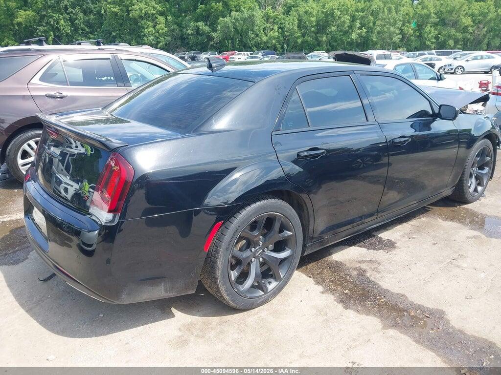 2C3CCABT7MH657725 2021 CHRYSLER 300 photo no. 4