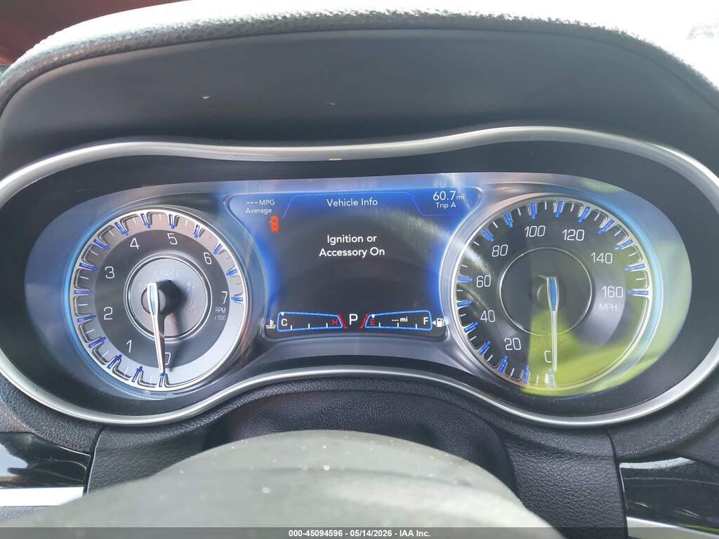 2C3CCABT7MH657725 2021 CHRYSLER 300 photo no. 7
