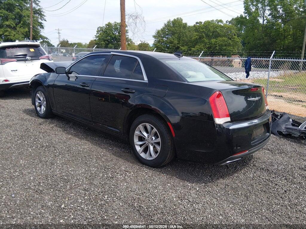 2C3CCAAG8FH841966 2015 CHRYSLER 300 photo no. 3