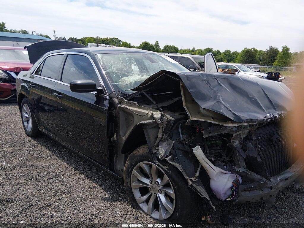 2C3CCAAG8FH841966 2015 CHRYSLER 300 photo no. 6