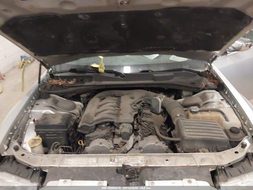 2C3CA5CV3AH105566 2010 CHRYSLER 300 photo no. 10