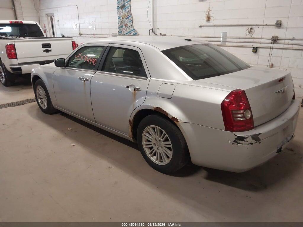 2C3CA5CV3AH105566 2010 CHRYSLER 300 photo no. 3