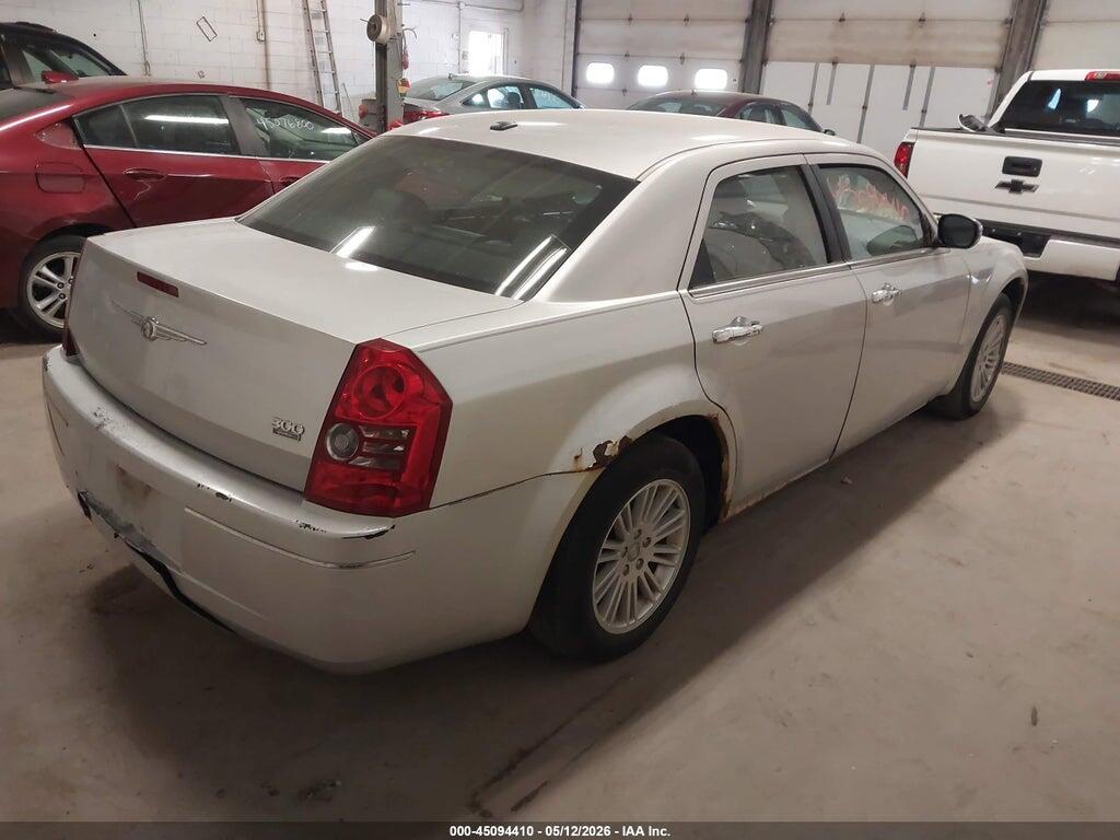 2C3CA5CV3AH105566 2010 CHRYSLER 300 photo no. 4