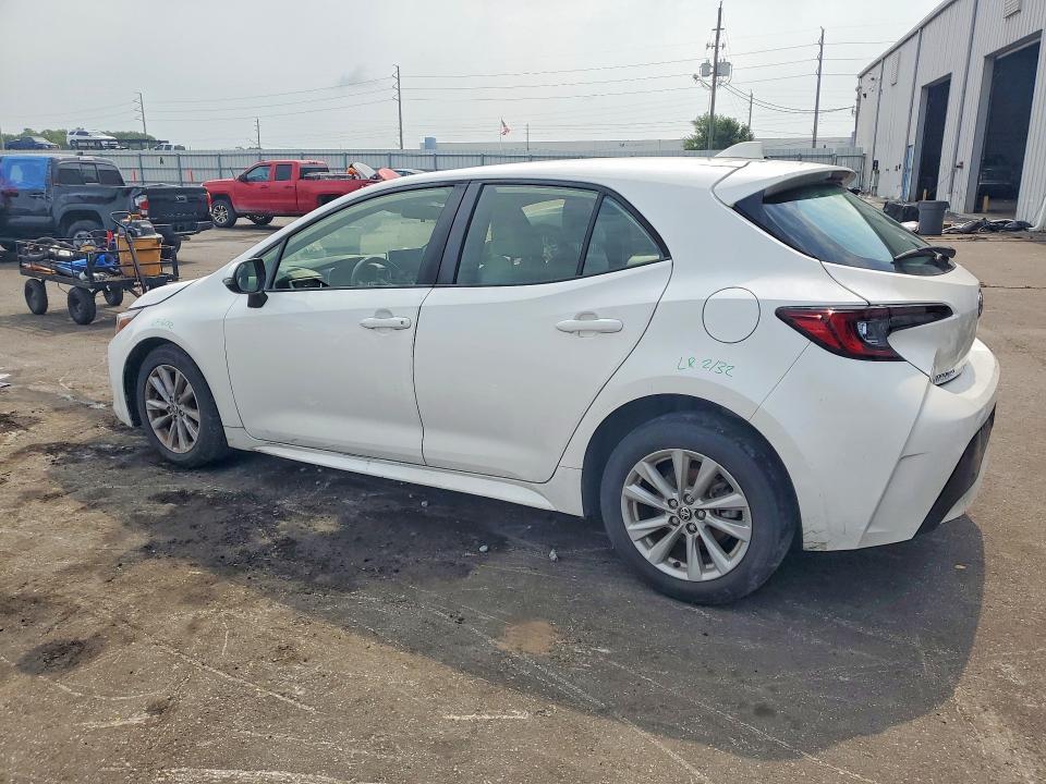 2023 TOYOTA COROLLA HATCHBACK SE — Фото 2 из 12