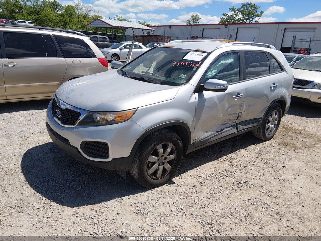 5XYKTDA23DG375940 2013 KIA SORENTO photo no. 2