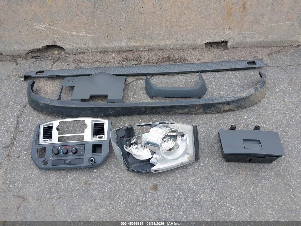 1D7HU18218J201856 2008 DODGE RAM 1500 photo no. 12