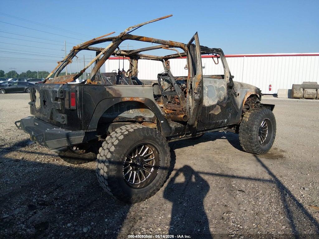 1C4BJWDG8DL643085 2013 JEEP WRANGLER UNLIMITED photo no. 4