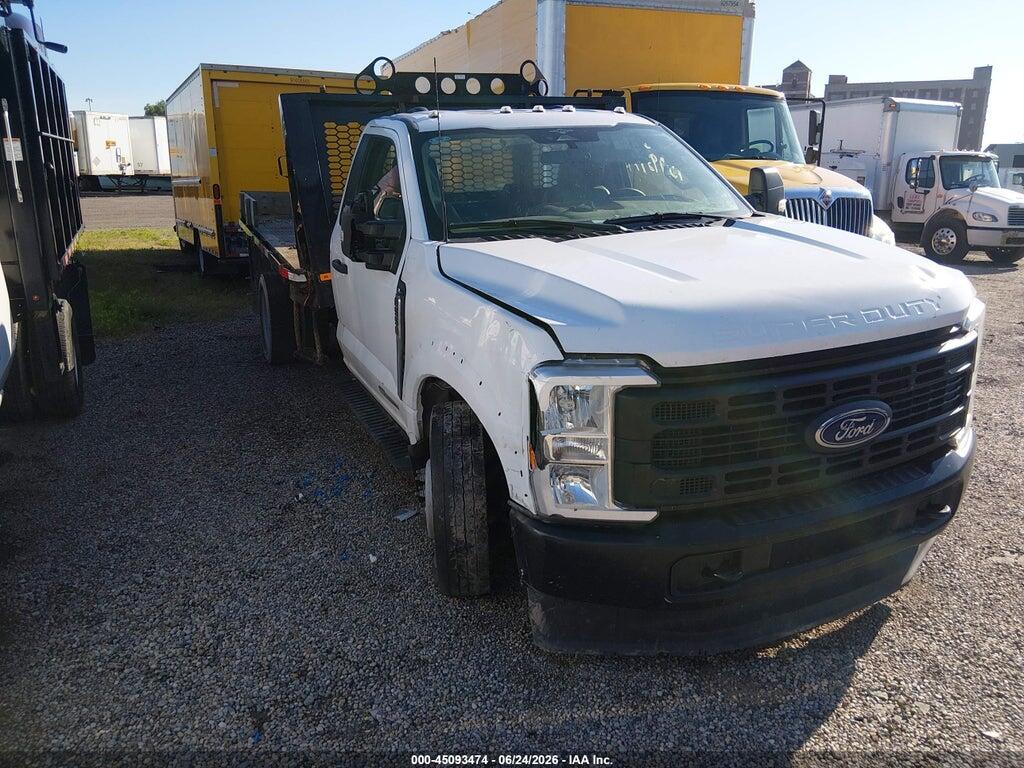 1FDUF5GT7PDA09628 2023 FORD F-550 CHASSIS photo no. 1