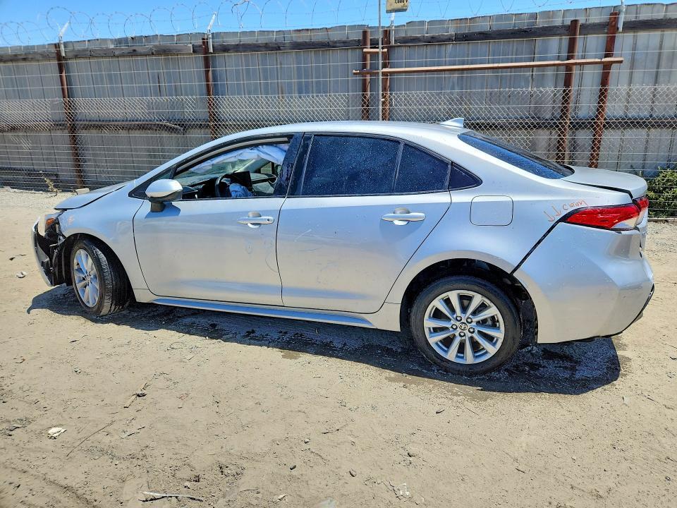 2023 TOYOTA COROLLA HYBRID LE — Фото 2 из 12