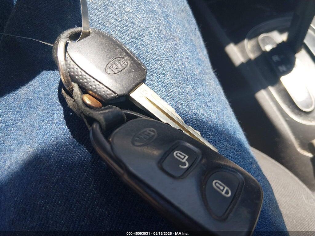 KNADE223196491658 2009 KIA RIO photo no. 11
