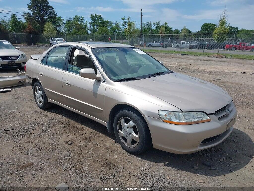 1HGCG6678YA149828 2000 HONDA ACCORD photo no. 1