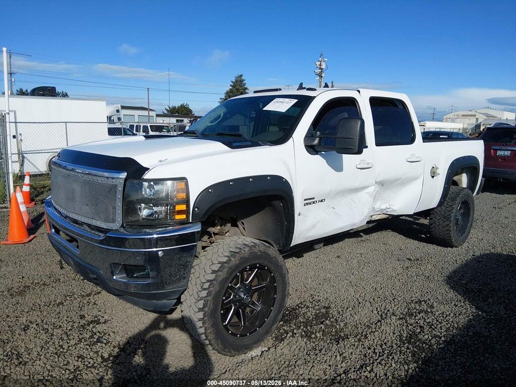 1GC1KYC83BF240951 2011 CHEVROLET SILVERADO 2500HD photo no. 2