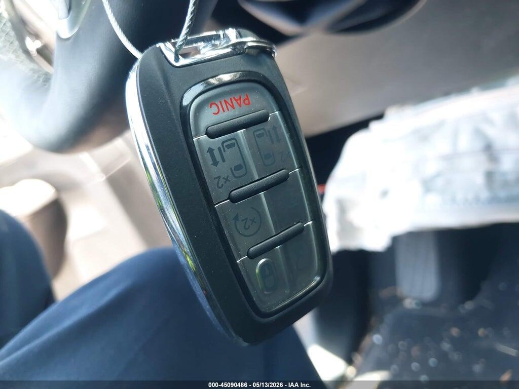 2C4RC1BG4SR557355 2025 CHRYSLER PACIFICA photo no. 11