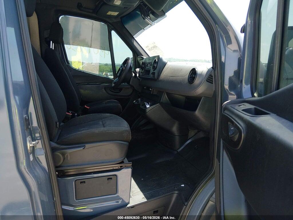 WD4PF1CD2KT013180 2019 MERCEDES-BENZ SPRINTER 2500 photo no. 5