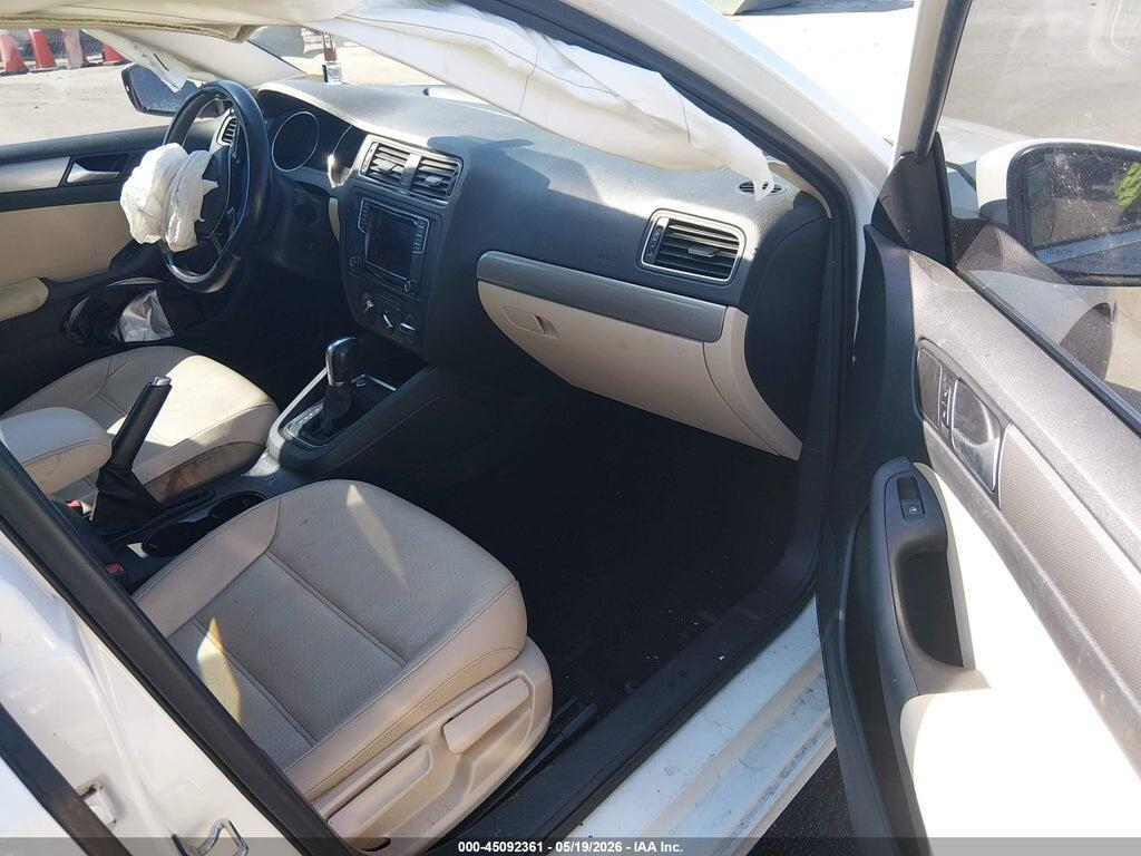 3VWDB7AJ7JM252917 2018 VOLKSWAGEN JETTA photo no. 5