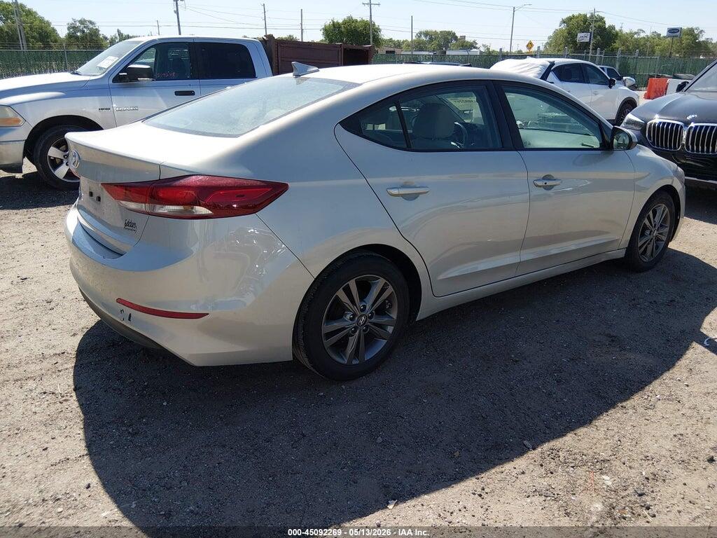 5NPD84LF5HH014055 2017 HYUNDAI ELANTRA photo no. 4