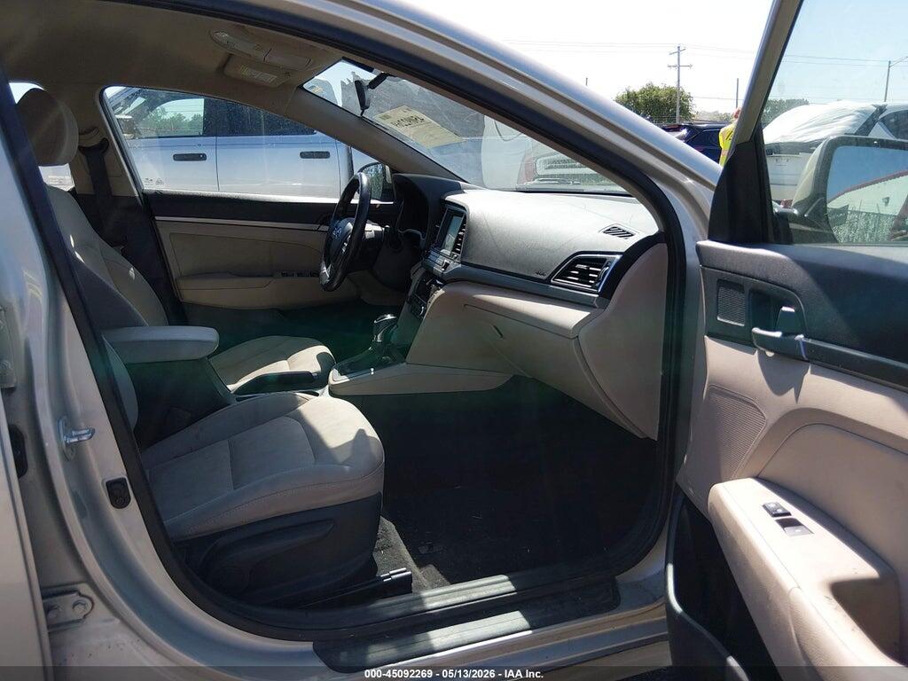 5NPD84LF5HH014055 2017 HYUNDAI ELANTRA photo no. 5