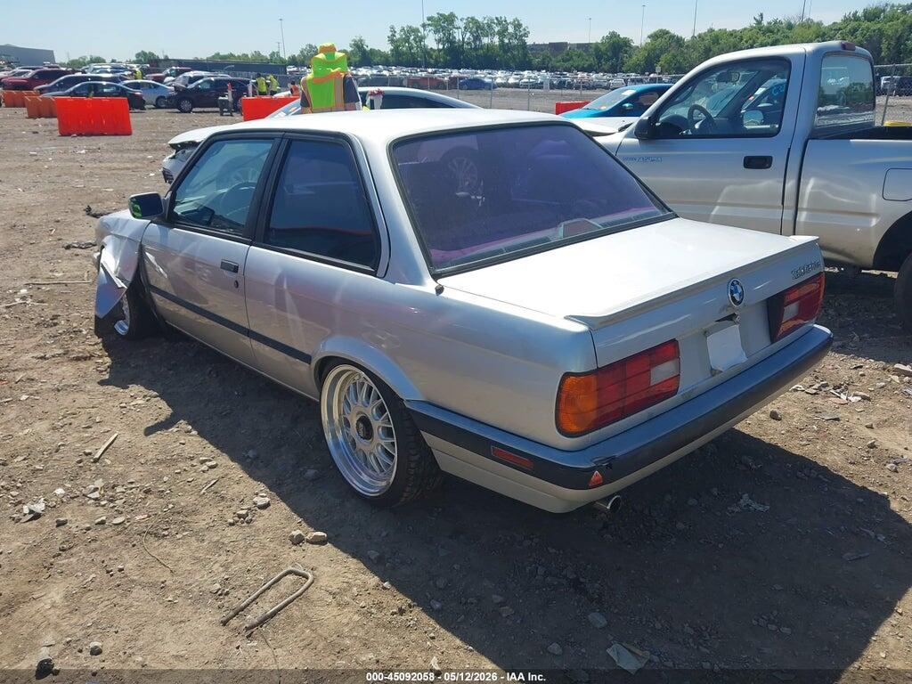 WBAAF9312MEE74052 1991 BMW 318 photo no. 3