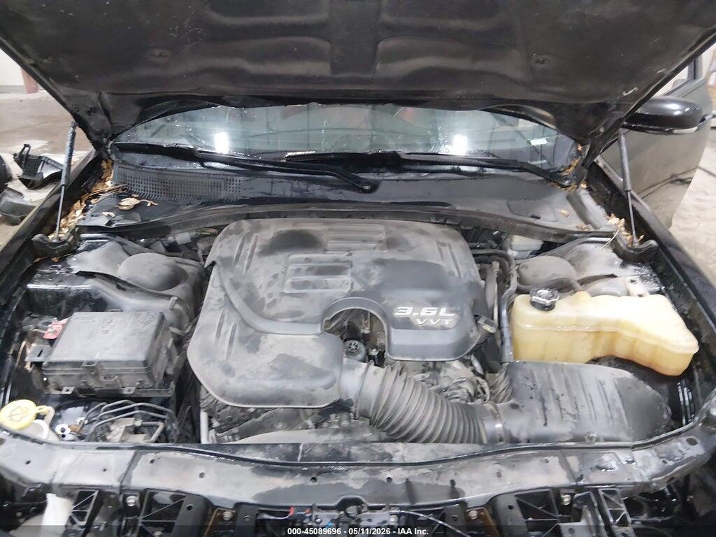 2C3CCABGXFH882324 2015 CHRYSLER 300 photo no. 10