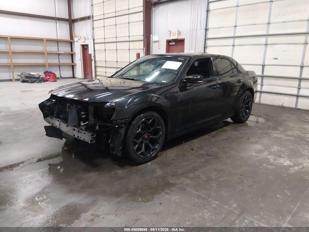 2C3CCABGXFH882324 2015 CHRYSLER 300 photo no. 2