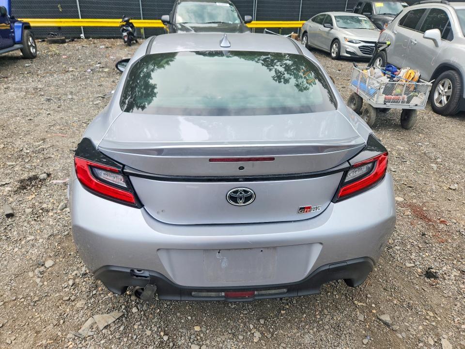 2023 TOYOTA GR 86 PREMIUM — Фото 6 из 12