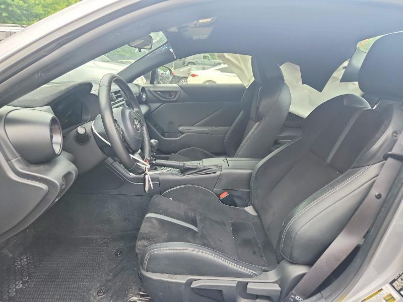 2023 TOYOTA GR 86 PREMIUM — Фото 7 из 12