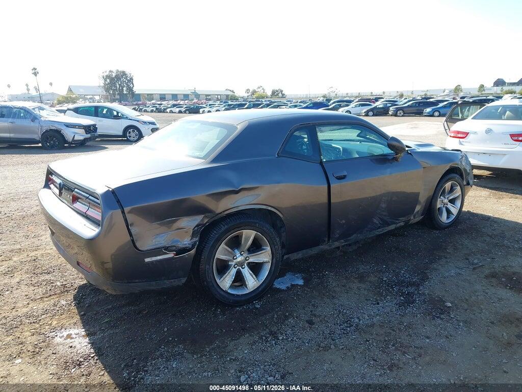 2C3CDZAG5HH629184 2017 DODGE CHALLENGER photo no. 4