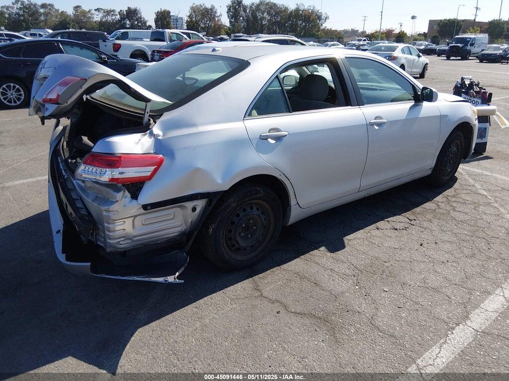 4T1BF3EK1BU747360 2011 TOYOTA CAMRY photo no. 4