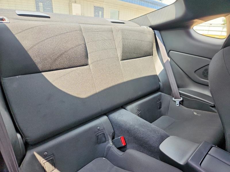 2023 TOYOTA GR86 BASE — Фото 10 из 12
