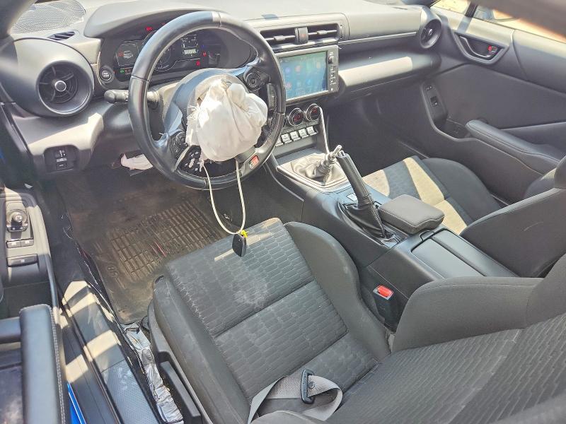 2023 TOYOTA GR86 BASE — Фото 8 из 12